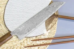 Couteau kiritsuke japonais artisanal Wusaki Unagi AUS10 damas 24cm manche chêne
