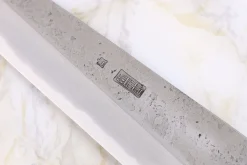 Couteau kiritsuke universel 13,5cm japonais artisanal Sakai Kikumori Kikuzuki Rin