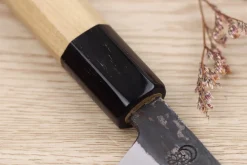 Couteau kiritsuke universel 13,5cm japonais artisanal Sakai Kikumori Kikuzuki Kuro