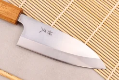 Couteau ko-deba 12cm artisanal japonais Tsunehisa AUS8 manche en chêne