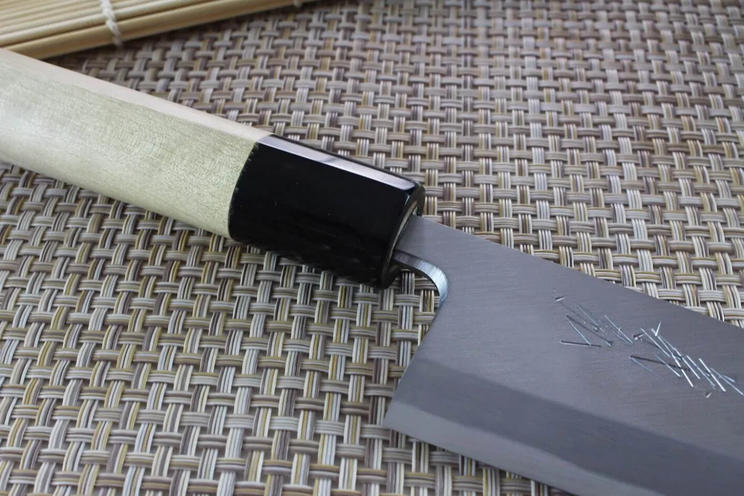 Couteau mioroshi japonais artisanal Yoshihiro Jyosaku White 2 steel 18cm