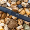 Couteau Mora Pathfinder Noir 12355 lame carbone 17,2cm manche polypropylène noir + étui