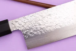 Couteau nakiri 16,5cm japonais artisanal Makoto Kurosaki VG7 Damas martelé