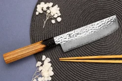 Couteau nakiri 16cm japonais Sakai Takayuki Kashi Urushi VG10 damas