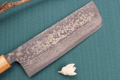 Couteau nakiri japonais artisanal Takeshi Saji VG10 Gold 16,5cm