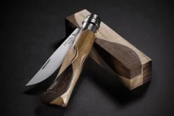Couteau Opinel N°08 Chaperon lame poliglace et manche 4 bois