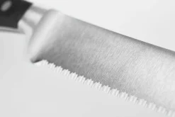 Couteau à pain Wüsthof Classic lame micro-dentelée forgée 23cm