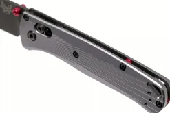 Couteau pliant Benchmade Bugout 535BK-4 manche aluminium anodisé gris 10,7cm
