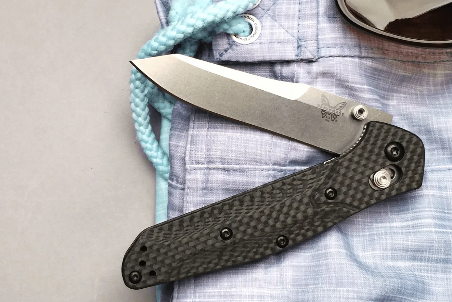 Couteau pliant Benchmade Osborne 940-1 lame tanto manche fibre de carbone noir 11cm