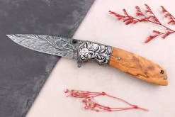 Couteau pliant 9,5cm Kutoyama effet plume manche olivier