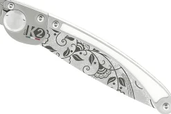 Couteau pliant K2 Elegance K2.20M manche inox décor arabesque 11,5cm + étui suédine
