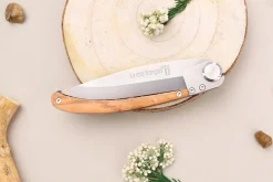 Couteau pliant Le Coq Français Celtic artisanal manche bois d'olivier 11,5cm + étui