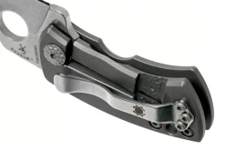 Couteau pliant Spyderco McBee C236TIP manche en titane gris argenté 5,7cm