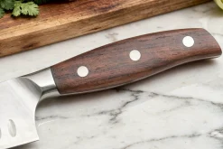 Couteau santoku 17cm Guillaume Leonard Cuistot en acier inoxydable et bois de santal rouge