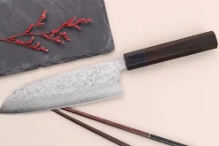 Couteau santoku 16,5cm japonais artisanal Makoto Kurosaki VG7 Damas