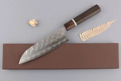 Couteau santoku 16,5cm japonais artisanal Yoshimi Kato Hyo SG2