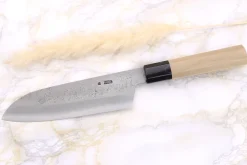 Couteau santoku 18cm japonais artisanal Sakai Kikumori Kikuzuki Rin