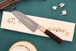 Couteau santoku 16,5cm japonais artisanal Takeshi Saji VG10 Gold