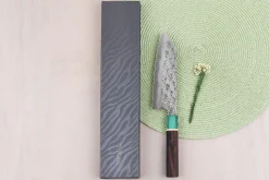 Couteau santoku 16,5cm japonais artisanal Makoto Kurosaki Samidorizuki SGStrix
