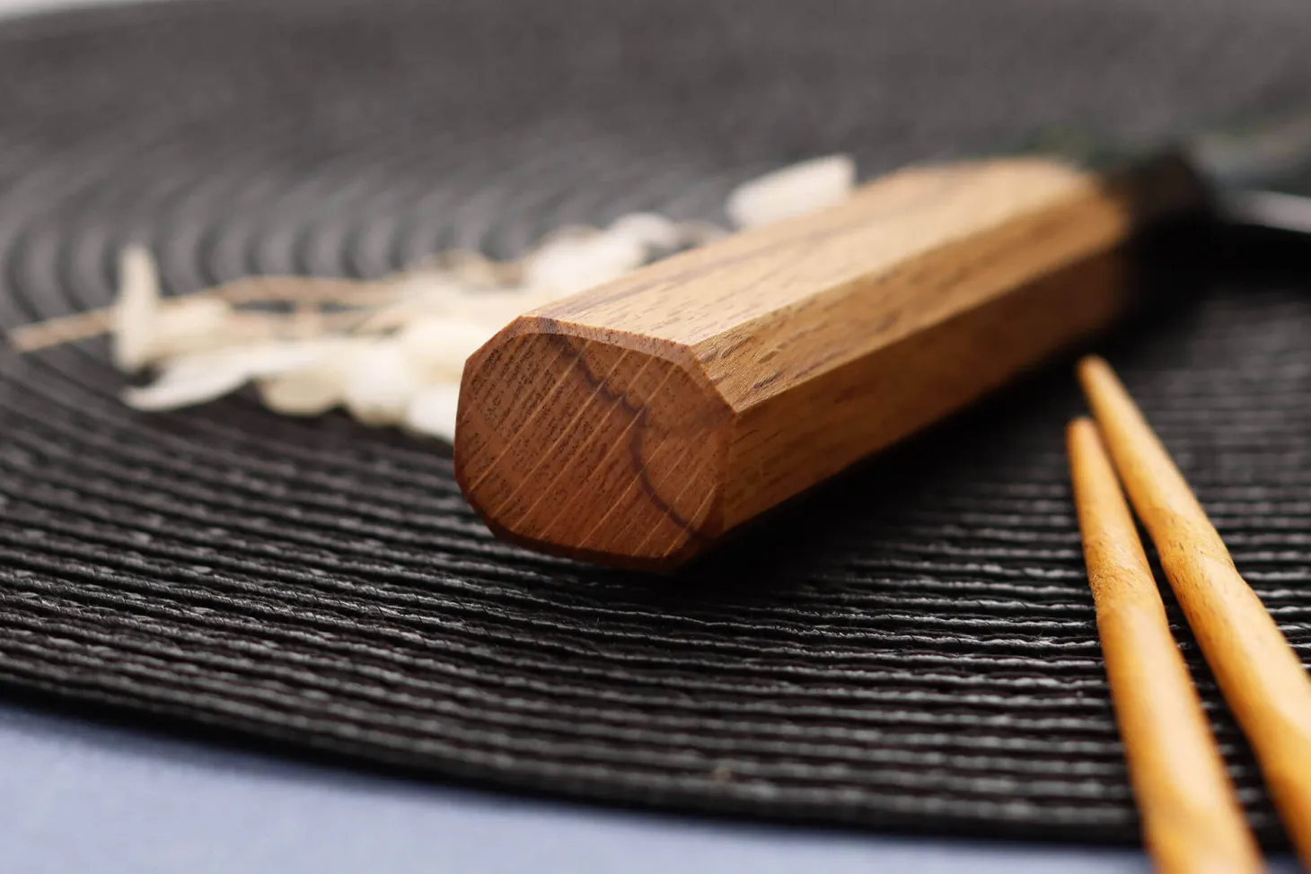 Couteau santoku 17cm japonais Sakai Takayuki Kashi Urushi VG10 damas