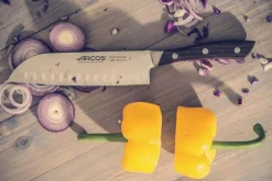 Couteau Santoku forgé Arcos Natura alvéolé 18cm palissandre