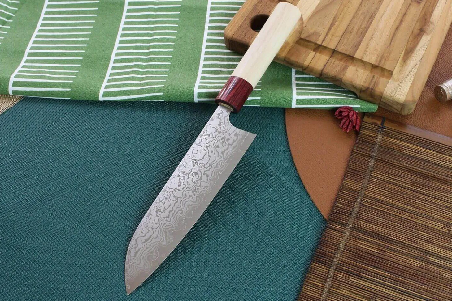 Couteau santoku japonais artisanal Masakage Kiri 16.5cm damas 49 couches