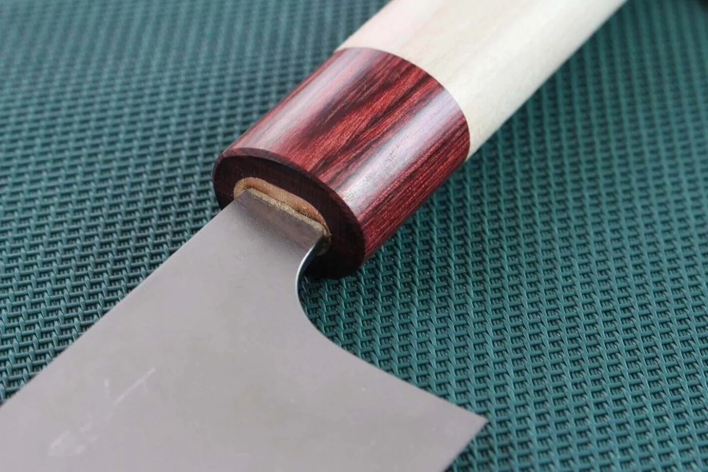 Couteau santoku japonais artisanal Masakage Kiri 16.5cm damas 49 couches
