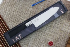 Couteau Santoku japonais KAI Wasabi Black lame 16.5cm