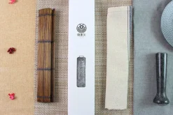 Couteau santoku japonais Kanetsugu Zuiun acier SPG2 damas 18cm