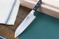 Couteau santoku japonais MAC Professional alvéolé 17cm