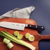 Couteau santoku Tramontina Century lame forgée 18cm manche polycarbonate noir
