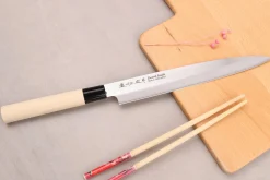 Couteau à sashimi 24cm japonais Satake Cutlery manche en magnolia