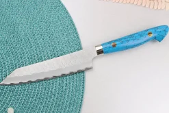 Couteau universel 15cm japonais artisanal Nigara Hamono Migaki Tsuchime SG2 manche en turquoise