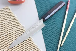 Couteau universel japonais artisanal martelé Yu Kurosaki Shizuku 15cm acier SG2