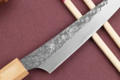 Couteau universel japonais artisanal martelé Yu Kurosaki senko 13cm acier SG2