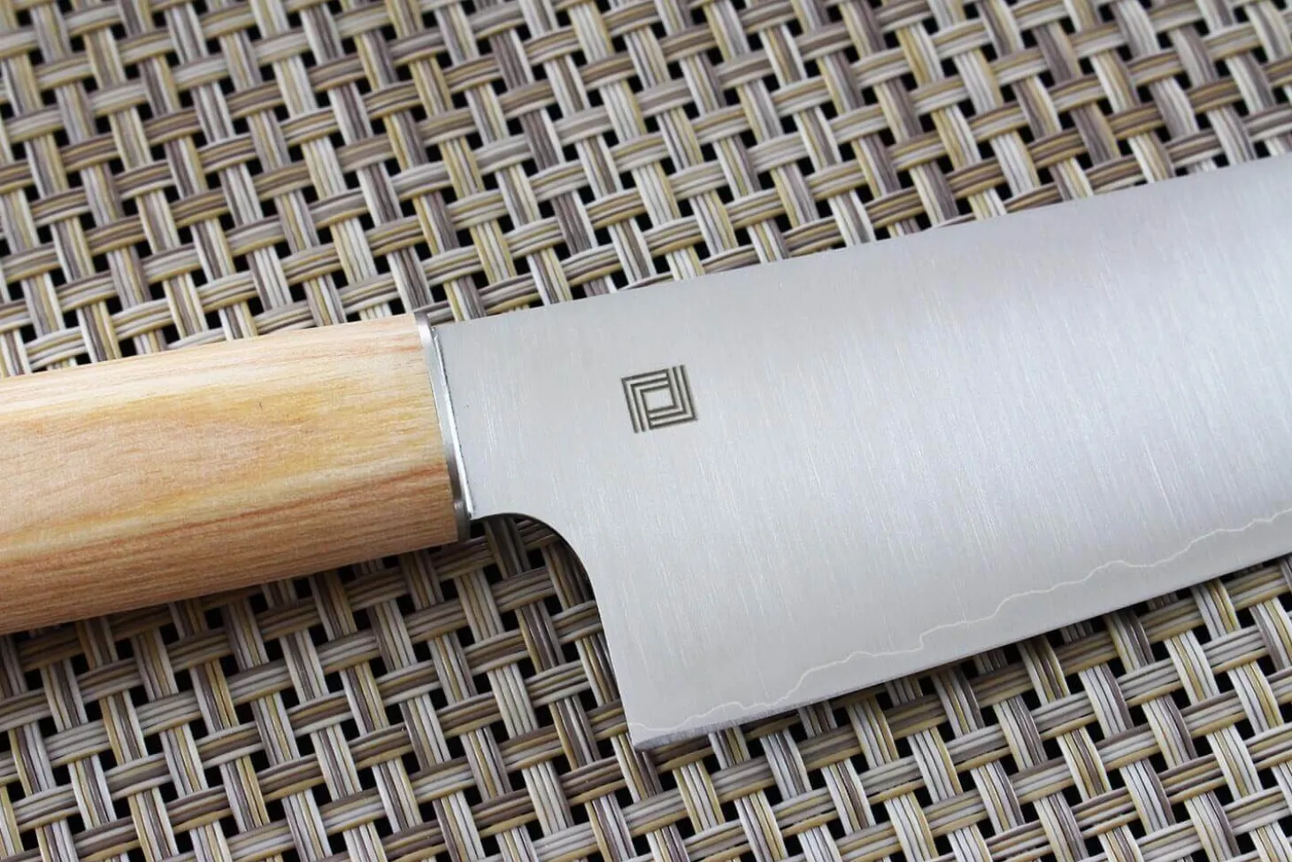 Couteau universel japonais Shizu Hamono Yuri 13.5cm manche clair