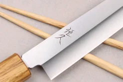 Couteau yanagiba 21cm artisanal japonais Tsunehisa AUS-8 manche en chêne