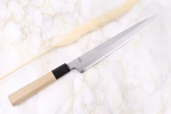 Couteau yanagiba 24cm japonais artisanal Sakai Kikumori Kikuzuki Rin