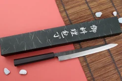 Couteau yanagiba 24cm japonais artisanal Hatsukokoro Shirasagi manche en ébène