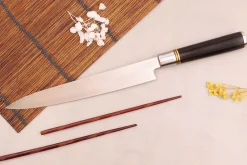 Couteau yanagiba 24cm Sayuto Ebène 7Cr manche en ébène