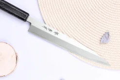 Couteau yanagiba japonais 21cm Sakai Takayuki Nanairo manche en résine ABS laquée