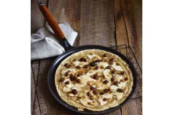 Crêpière en fonte émaillée STAUB noire 28cm manche bois