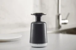 Distributeur de savon Joseph Joseph Presto gris