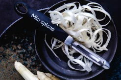 Eplucheur Microplane à lame pivotante acier inox