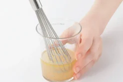 Fouet de cuisine étroit Kai Slim 22,8cm en acier inoxydable 18/8