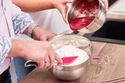 Maryse Rösle en silicone rose