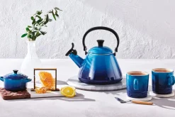 Mini cocotte ronde en céramique Le Creuset 10cm Azur