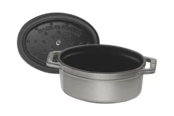 Mini cocotte Staub ovale en fonte émaillée gris graphite 11cm
