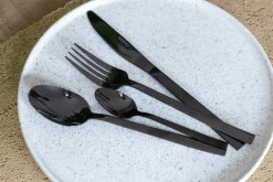 Ménagère 16 couverts Mikasa Ciara Diseno en acier inox noir