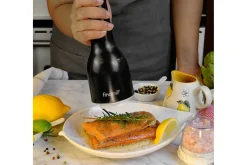 Moulin à épices électrique Finamill PRO Plus noir + 2 capsules de broyage
